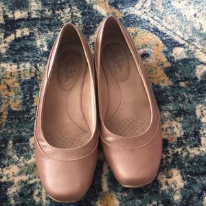 Life stride comfort flats